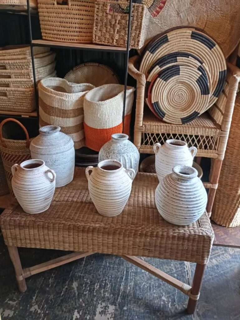 African decorative flower vase designed for elegant interior décor Vintage Vases